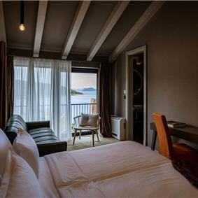 3 Bedroom Villa with Infinity Pool and Sea Views in Slano, Dubrovnik, Sleeps 6